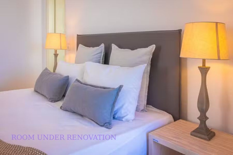 01-CURRENT ROOM UNDER RENOVATION